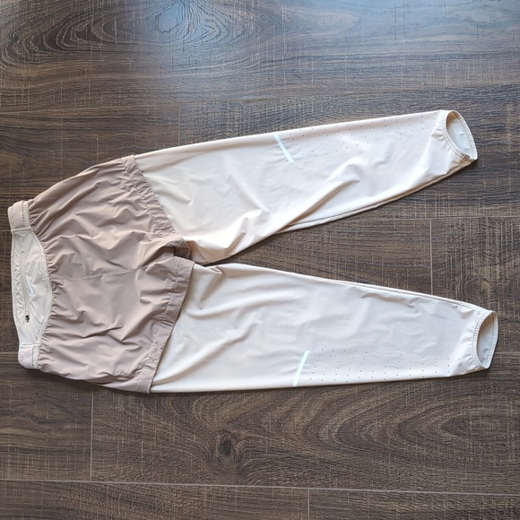 Neutral Super Lightweight Stretchy Dry Fit Nike Pants - Picture 4 of 7